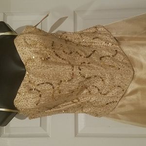 NWT Stunning Sally New York Gold Strapless Gown - Size XL